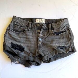 We The Free Women’s Shorts Size 25 Denim Jeans Rolled Cuff Black Button Fly